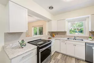 14079 Victoria Rd, Largo, FL 33774 - Photo 8