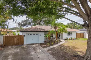 5271 35th Ave N, Saint Petersburg, FL 33710 - Photo 2