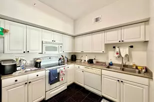 410 S Armenia Ave, Tampa, FL 33609 - Photo 8