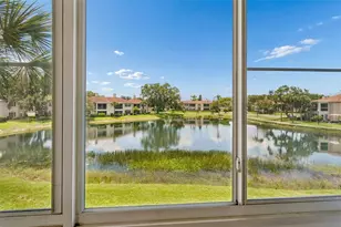 10344 Carrollwood Ln, Tampa, FL 33618 - Photo 16