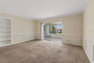 10344 Carrollwood Ln, Tampa, FL 33618 - Photo 14