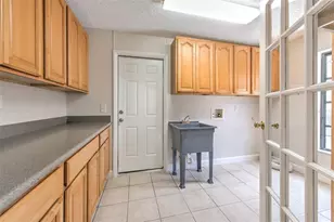 1704 Cape Bend Ave, Tampa, FL 33613 - Photo 40