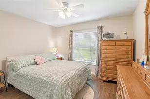 1603 Brooksbend Dr, Wesley Chapel, FL 33543 - Photo 16