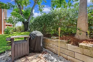 1977 Searay Shore Dr, Clearwater, FL 33763 - Photo 18