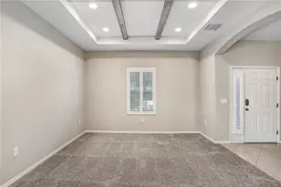 11318 Coventry Grove Cir, Lithia, FL 33547 - Photo 8