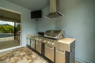 11318 Coventry Grove Cir, Lithia, FL 33547 - Photo 38