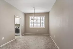 11318 Coventry Grove Cir, Lithia, FL 33547 - Photo 16