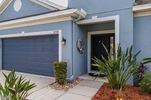 11318 Coventry Grove Cir, Lithia, FL 33547 - Photo 4