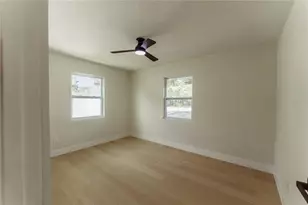 842 43rd St S, Saint Petersburg, FL 33711 - Photo 26