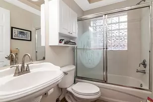 10532 67th Ave, Seminole, FL 33772 - Photo 6