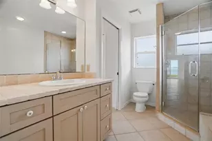 1832 Venetian Point Dr, Clearwater, FL 33755 - Photo 52