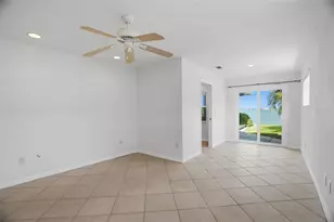 1832 Venetian Point Dr, Clearwater, FL 33755 - Photo 44
