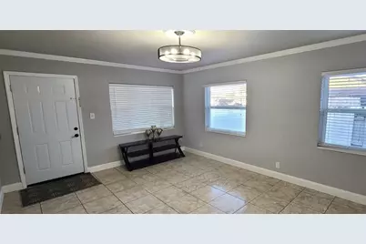 2306 W Saint Joseph Street, Tampa, FL 33607 - Photo 10