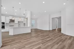 12743 Dockyard Trl, Palmetto, FL 34221 - Photo 6