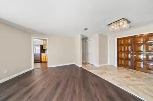 878 Harbor Is, Clearwater Beach, FL 33767 - Photo 8