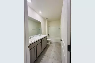 10624 Penny Gale Loop, San Antonio, FL 33576 - Photo 16