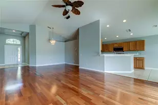 18829 Maisons Dr, Lutz, FL 33558 - Photo 22