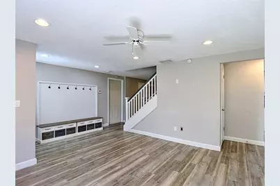 7010 Cobblewood Court, Tampa, FL 33615 - Photo 14