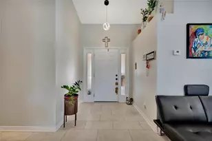 4538 35th Ave Cir E, Palmetto, FL 34221 - Photo 4