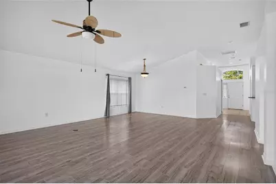 6833 Runner Oak Drive, Zephyrhills, FL 33545 - Photo 18