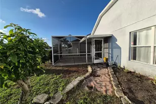 6833 Runner Oak Dr, Zephyrhills, FL 33545 - Photo 30