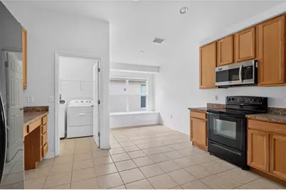 6833 Runner Oak Drive, Zephyrhills, FL 33545 - Photo 6