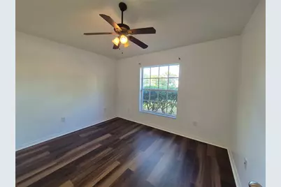 6833 Runner Oak Drive, Zephyrhills, FL 33545 - Photo 4