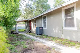 1906 E Caracas St, Tampa, FL 33610 - Photo 6