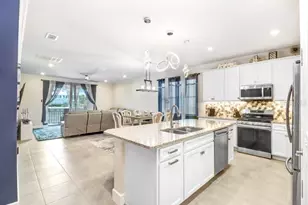5425 Wishing Arch Dr, Apollo Beach, FL 33572 - Photo 14