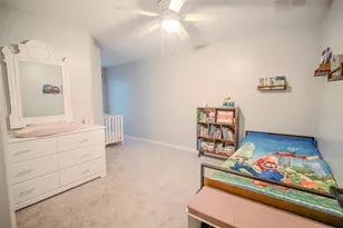 1928 Greenwood Valley Dr, Plant City, FL 33563 - Photo 24