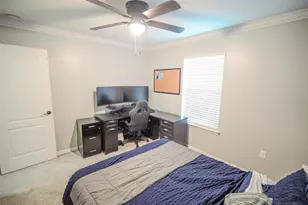1928 Greenwood Valley Dr, Plant City, FL 33563 - Photo 22
