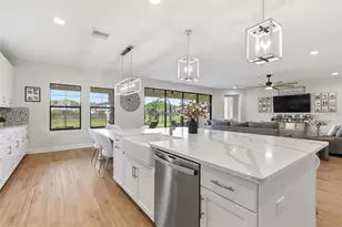 12962 Steed Trace Loop, Lithia, FL 33547 - Photo 10