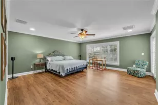 6606 Glencoe Dr, Tampa, FL 33617 - Photo 20