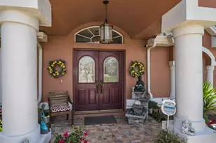 11210 Auburndale St, Spring Hill, FL 34609 - Photo 4