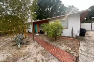 709 W Bayshore Dr, Tarpon Springs, FL 34689 - Photo 1