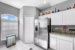 14 Seagrape Cir, Clearwater, FL 33759 - Photo 18