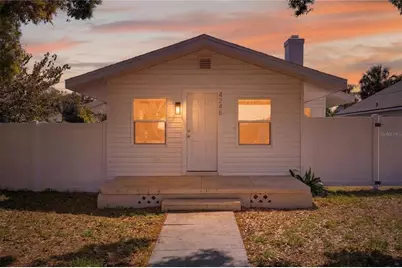 4248 4th Avenue S, Saint Petersburg, FL 33711 - Photo 2
