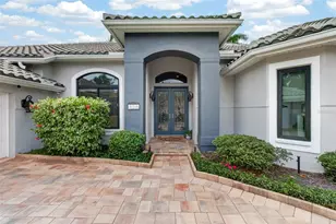 820 Sand Pine Dr NE, Saint Petersburg, FL 33703 - Photo 6