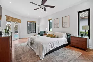 820 Sand Pine Dr NE, Saint Petersburg, FL 33703 - Photo 24