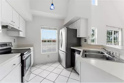 9714 Lake Chase Island Way, Tampa, FL 33626 - Photo 14