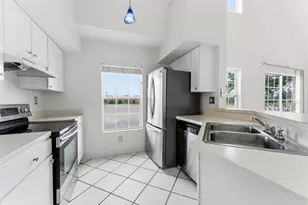 9714 Lake Chase Island Way, Tampa, FL 33626 - Photo 14