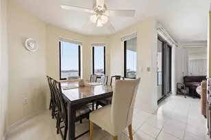 670 Island Way, Clearwater Beach, FL 33767 - Photo 14