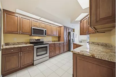 670 Island Way #807, Clearwater Beach, FL 33767 - Photo 10