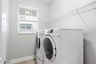 30040 Southwell Ln, Wesley Chapel, FL 33543 - Photo 16