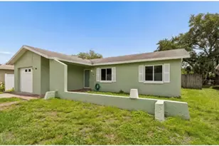 613 5th Ave SE, Largo, FL 33771 - Photo 2