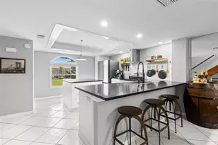 737 Pinellas Bayway S, Saint Petersburg, FL 33715 - Photo 6