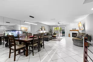 737 Pinellas Bayway S, Saint Petersburg, FL 33715 - Photo 10