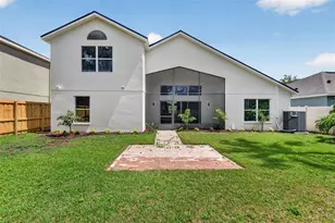 7705 Nottinghill Sky Dr, Apollo Beach, FL 33572 - Photo 54