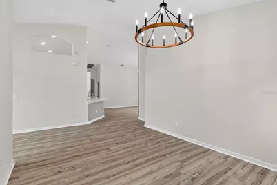 7705 Nottinghill Sky Drive, Apollo Beach, FL 33572 - Photo 10