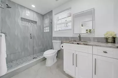 2020 58th Avenue S, Saint Petersburg, FL 33712 - Photo 18